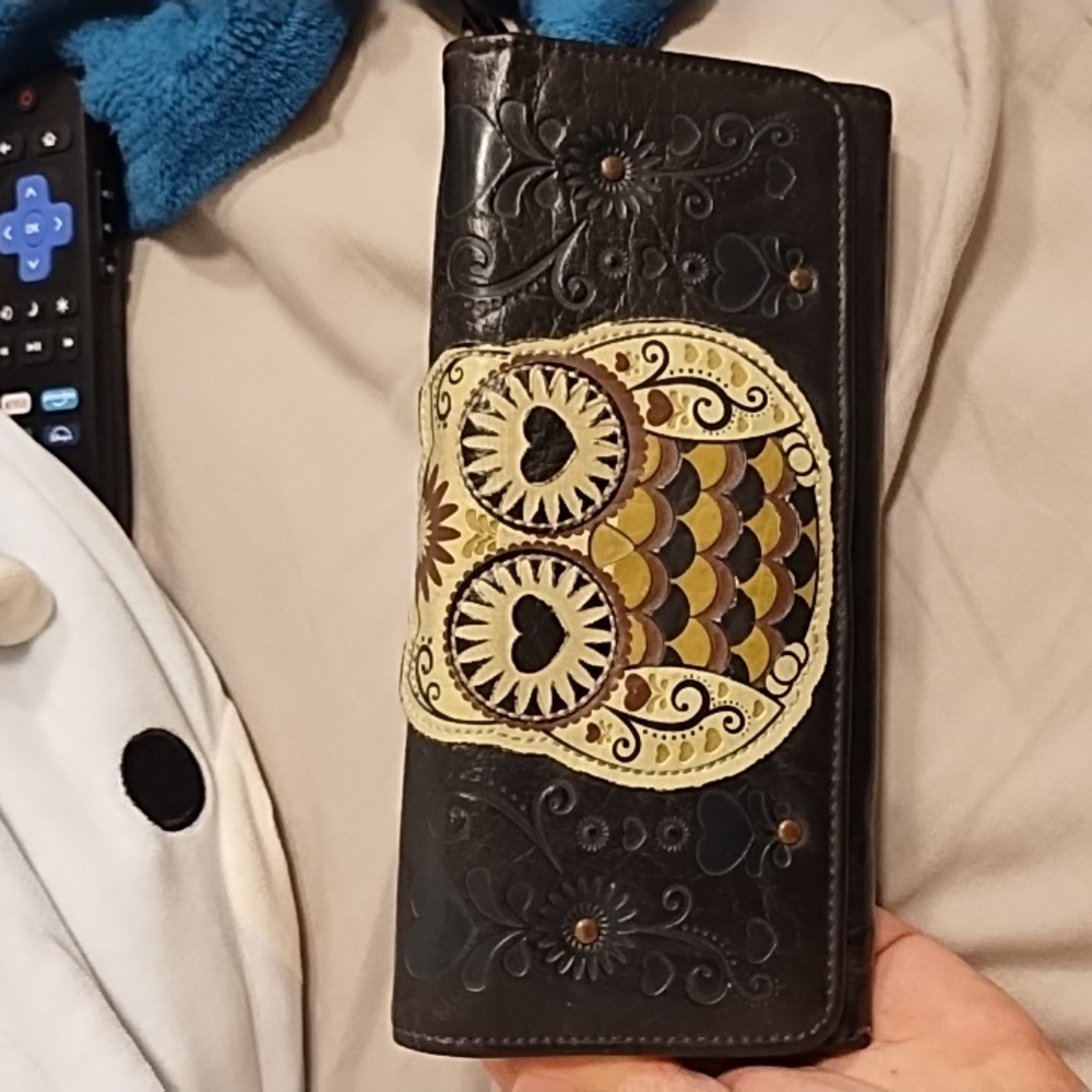Loungefly owl wallet